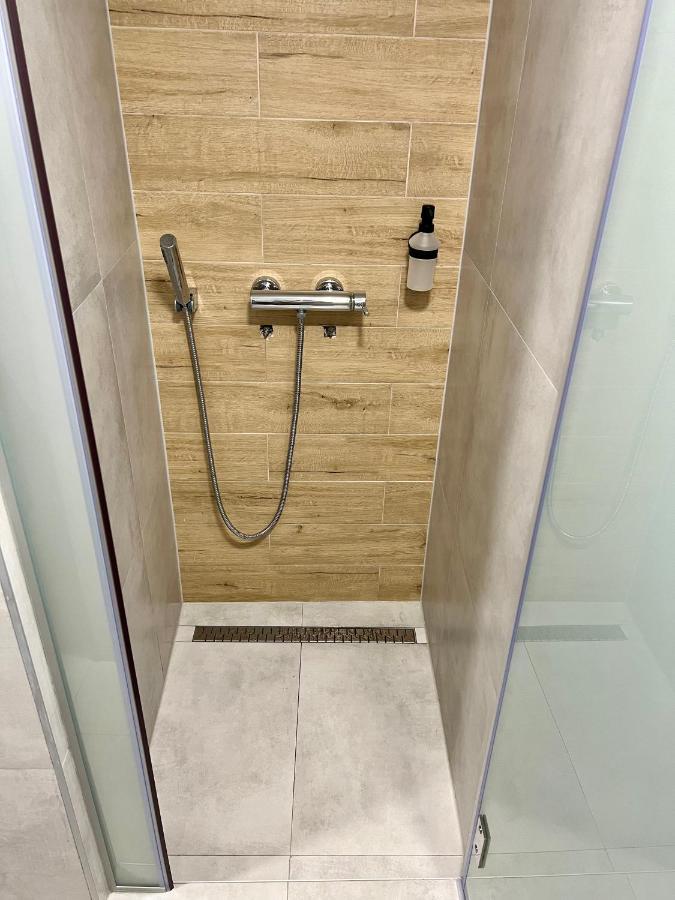 Borsa Rooms Gnojnice Luaran gambar